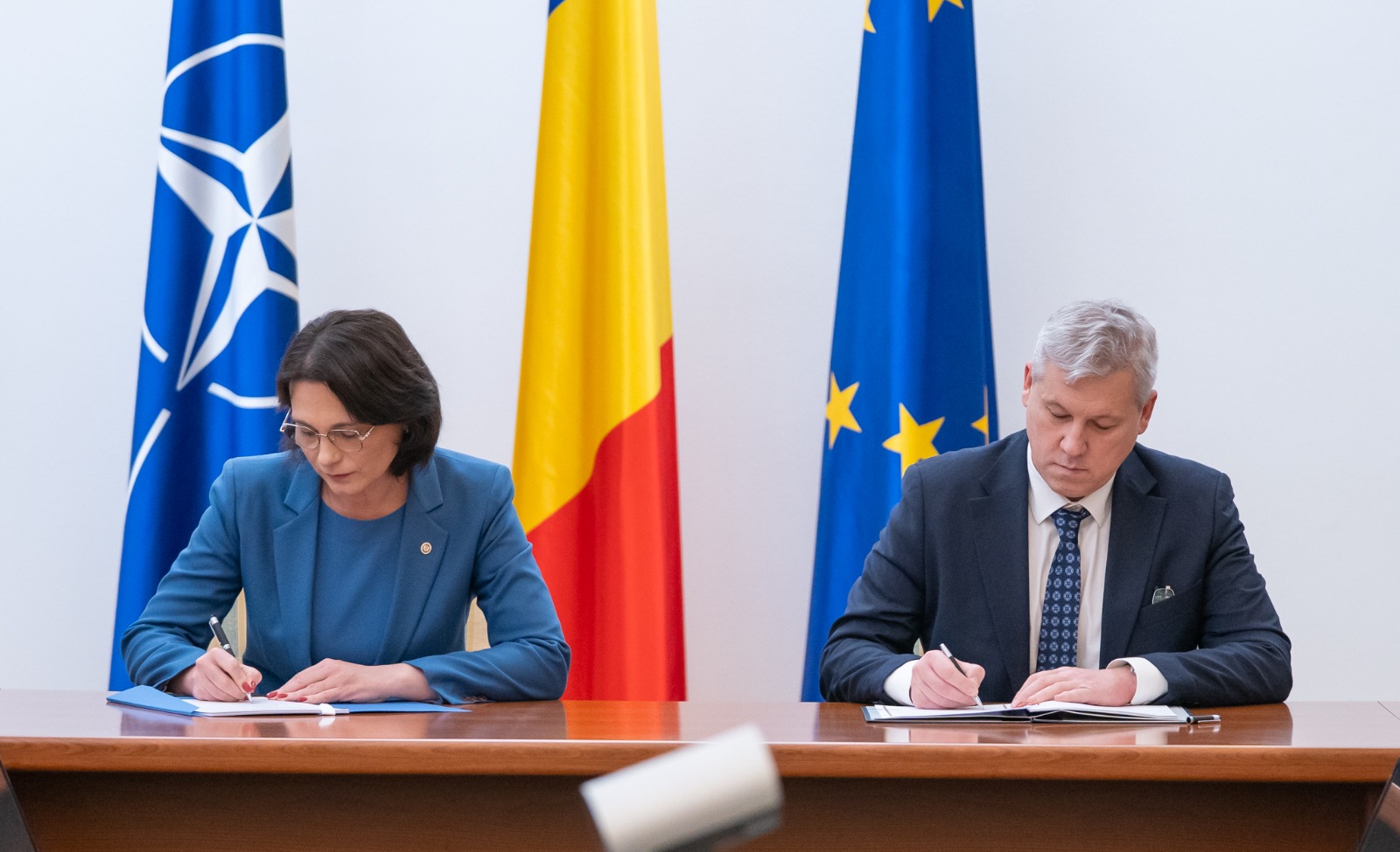 Romania, Moldova sign railway border control agreement (PHOTO)
