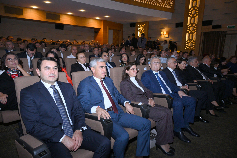 Taghiyev movie series debutes with "Sona” film at Azerbaijani Nizami Cinema Center (PHOTO)