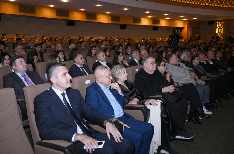 Taghiyev movie series debutes with "Sona” film at Azerbaijani Nizami Cinema Center (PHOTO)
