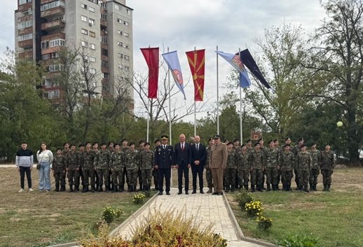 Bosnian defense minister reviews cadet education in North Macedonia (PHOTO)