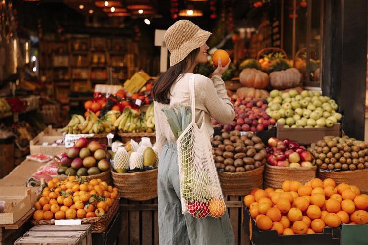 Croatian retail sector sees modest monthly growth