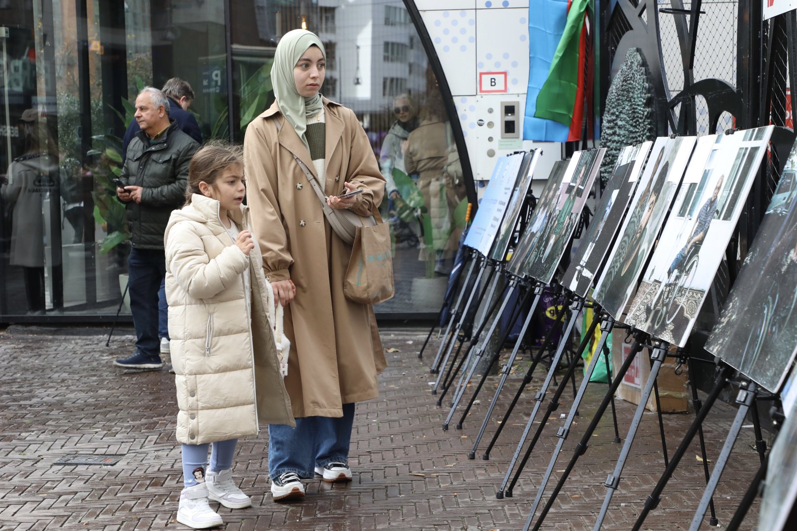 Photo exhibition dedicated to Azerbaijani mine victims organized in Netherlands' Hague (PHOTO)
