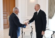 President Ilham Aliyev receives Chairman of OTS Council of Elders (PHOTO/VIDEO)