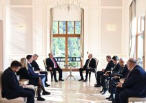 President Ilham Aliyev meets Hungarian PM in Gabala (PHOTO)