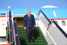 President of Uzbekistan arrives in Azerbaijan (PHOTO)
