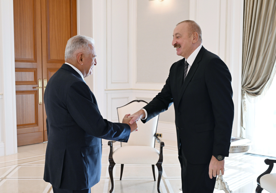 President Ilham Aliyev receives Chairman of OTS Council of Elders (PHOTO/VIDEO)