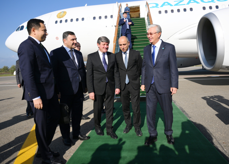 Kazakhstan's Tokayev arrives in Azerbaijan (PHOTO)