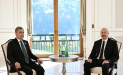 President Ilham Aliyev meets with Chairman of Turkmenistan’s Halk Maslahaty in Gabala (PHOTO)