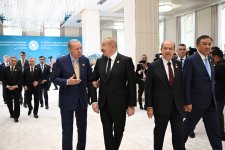 President Ilham Aliyev welcomes participants of 12th Summit of Council of OTS Heads of State (PHOTO)