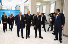 President Ilham Aliyev welcomes participants of 12th Summit of Council of OTS Heads of State (PHOTO)