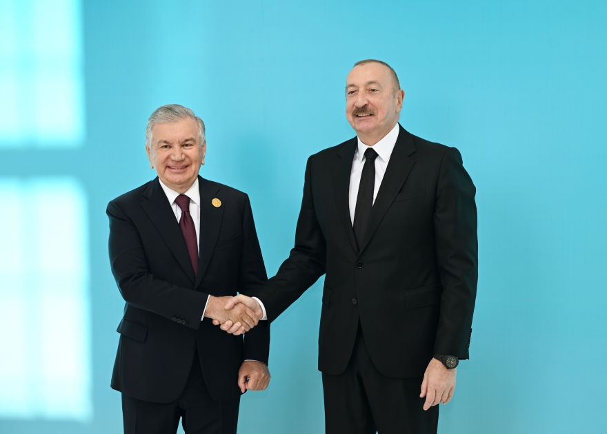 President Ilham Aliyev welcomes participants of 12th Summit of Council of OTS Heads of State (PHOTO)