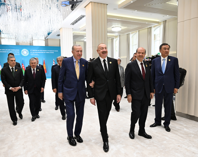 President Ilham Aliyev welcomes participants of 12th Summit of Council of OTS Heads of State (PHOTO)