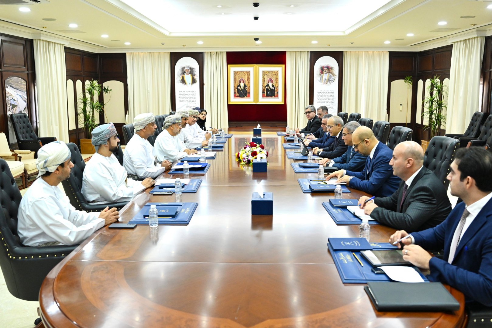 Azerbaijan, Oman assess opportunities for strengthening economic ties