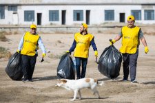Yelo Team organizes clean‑up campaign on Mardakan beach (PHOTO)
