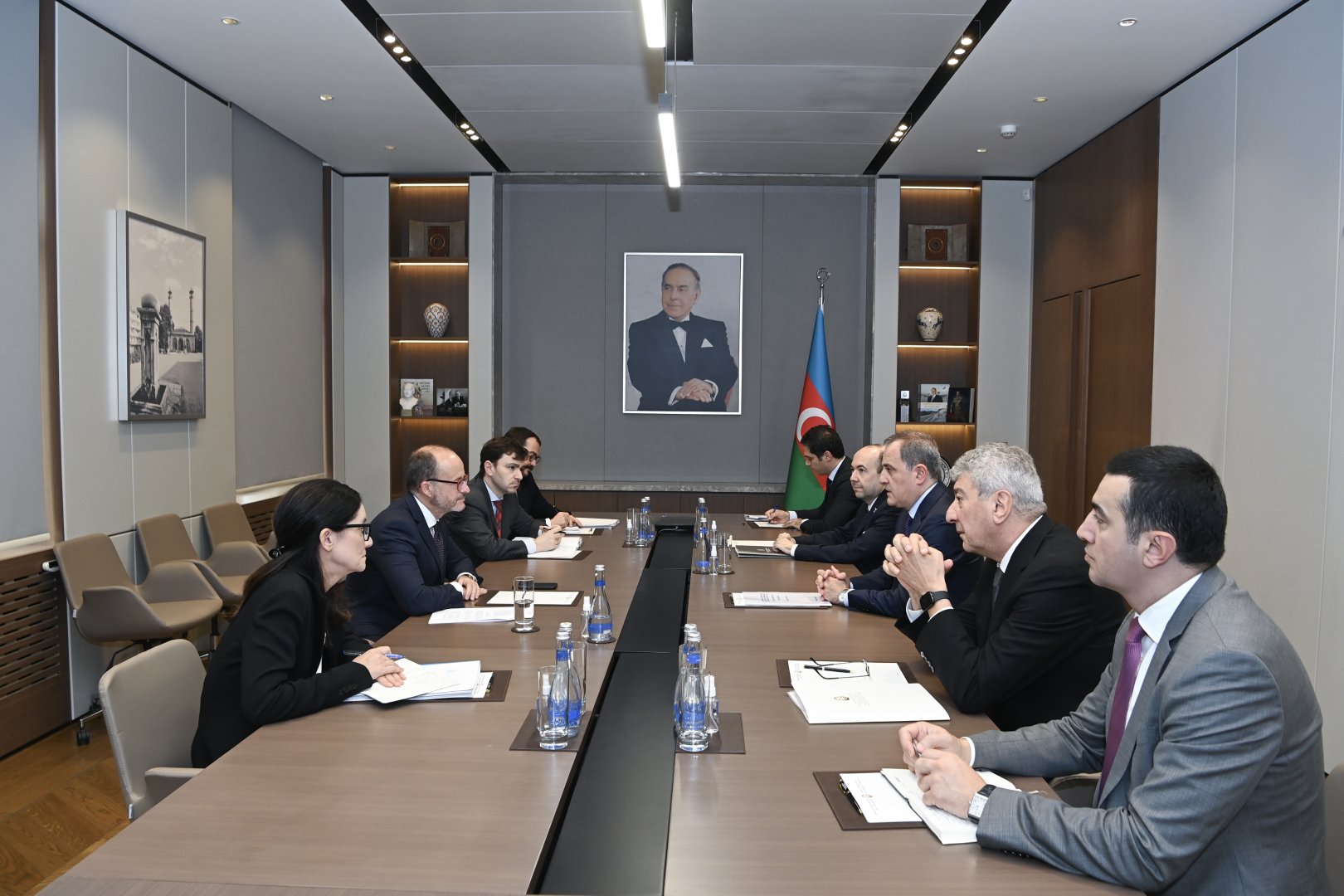 Azerbaijan, Spain discuss promising pathways for bilateral ties (PHOTO)