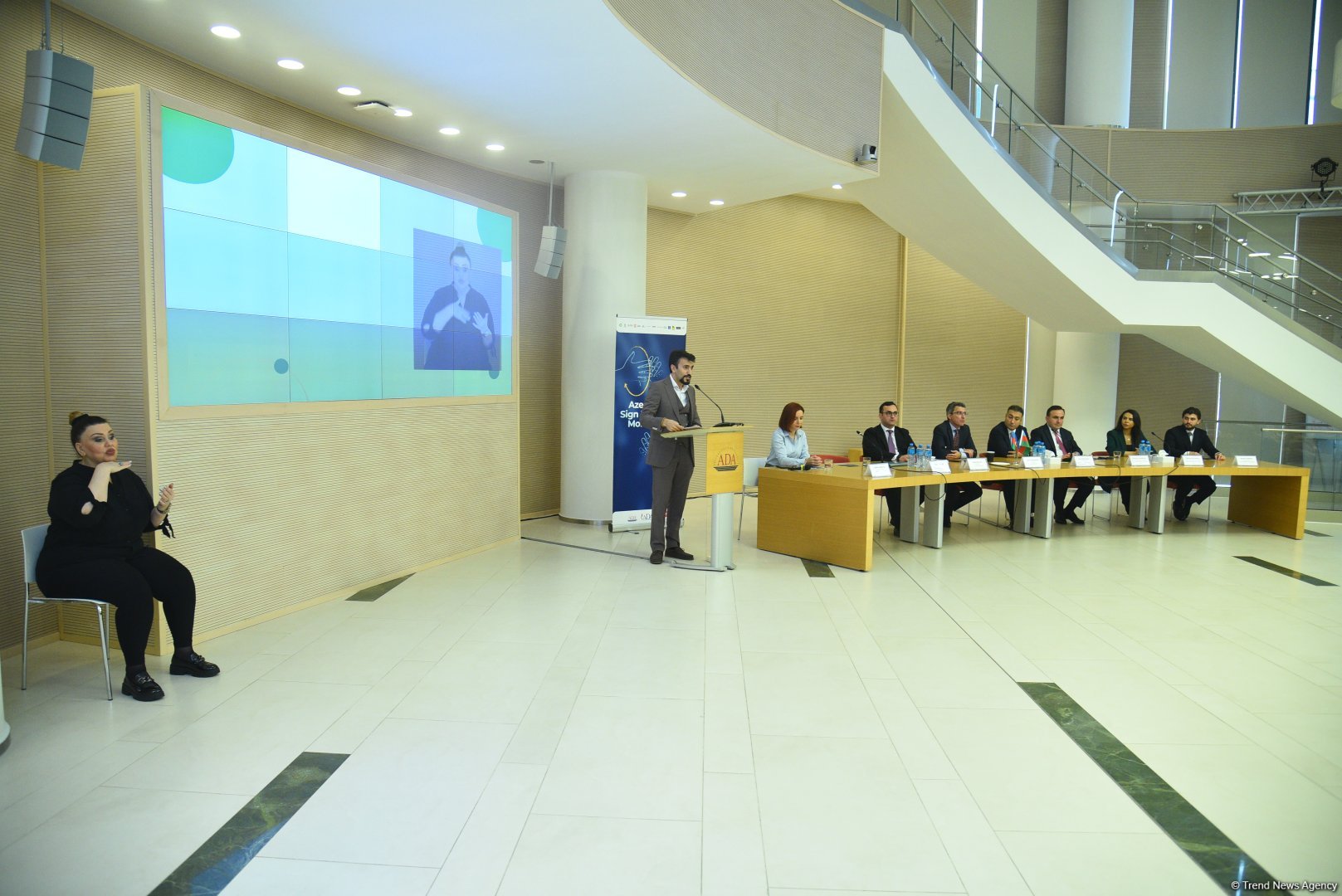 ADA University hosts presentation of Azerbaijani sign language application (PHOTO)