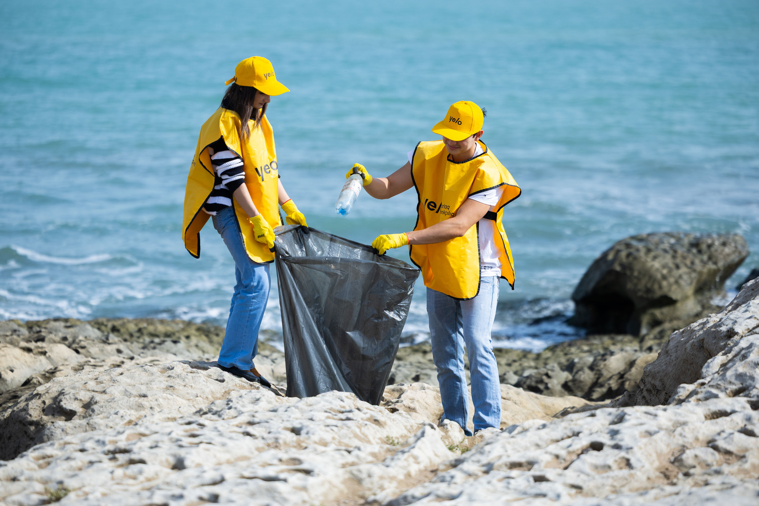 Yelo Team organizes clean‑up campaign on Mardakan beach (PHOTO)