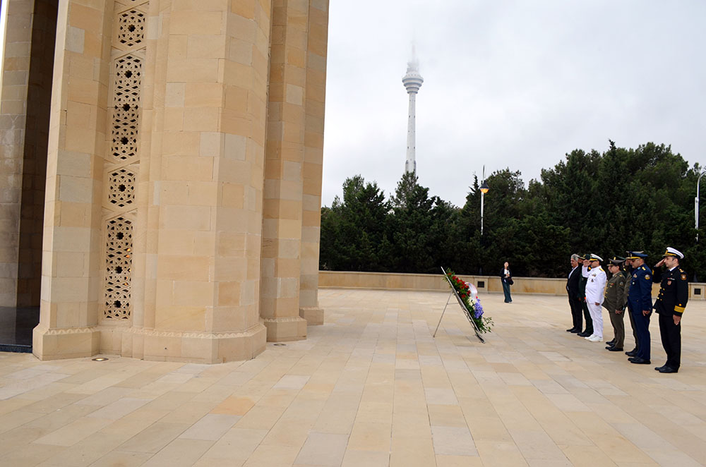 Azerbaijan and Iran discuss dev't of military education (PHOTO/VIDEO)