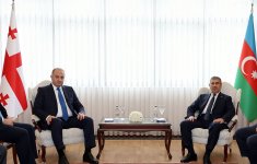 Azerbaijan’s Defense Minister engages in talks with Georgian counterpart (PHOTO)