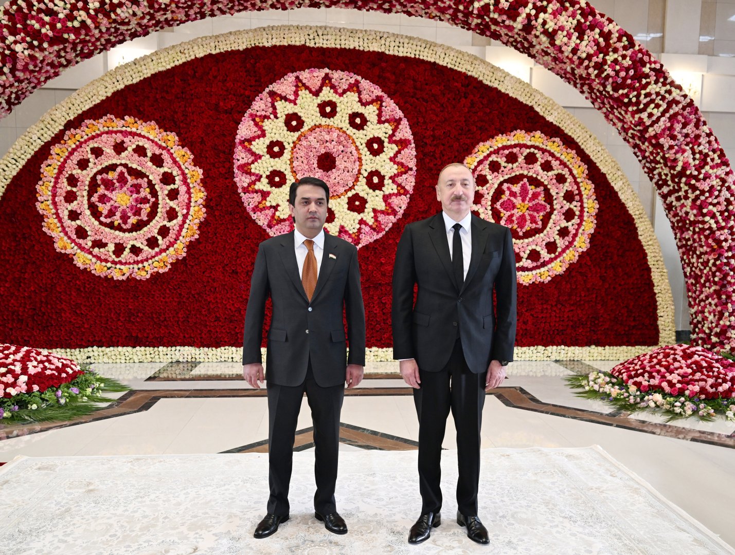 President Ilham Aliyev arrives in Tajikistan (PHOTO)