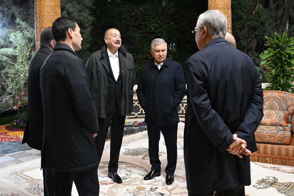President Ilham Aliyev attends informal dinner for CIS Heads of State in Dushanbe (PHOTO/VIDEO)