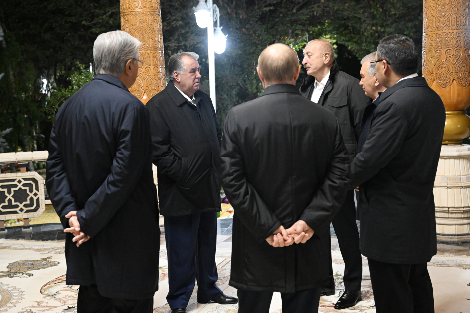 President Ilham Aliyev attends informal dinner for CIS Heads of State in Dushanbe (PHOTO/VIDEO)