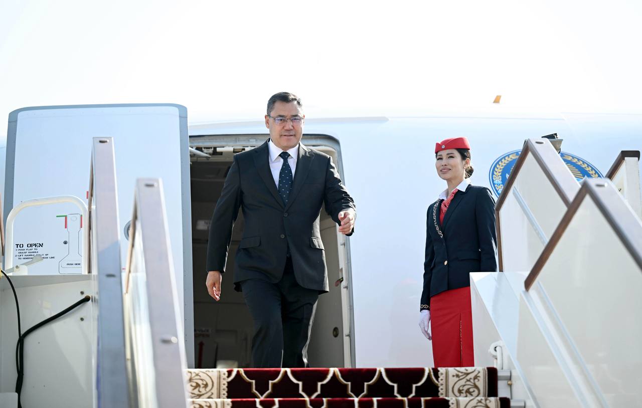 President of Kyrgyzstan arrives in Tajikistan for Central Asia-Russia Summit