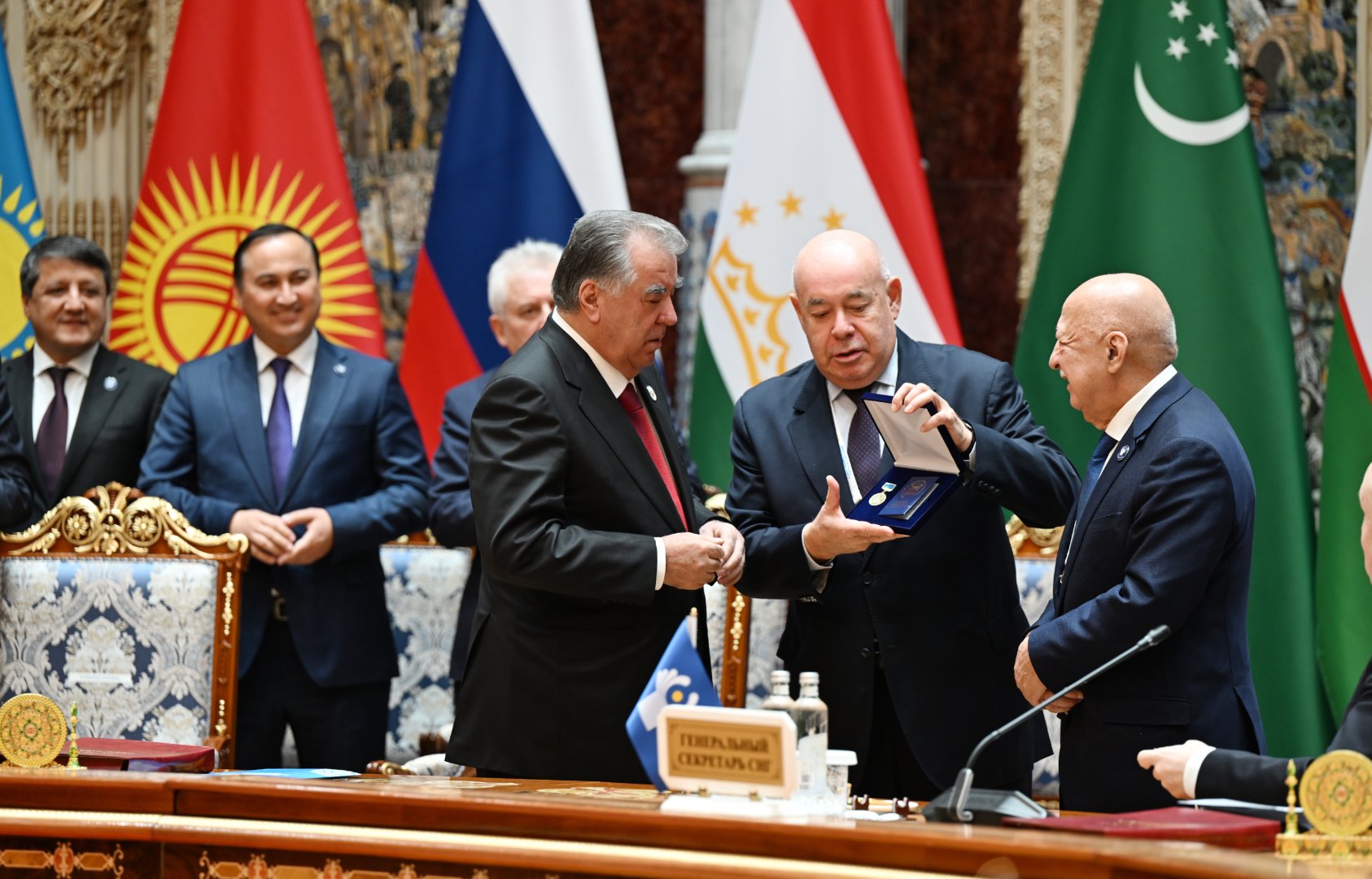 President Ilham Aliyev attends CIS Council of Heads of State meeting in expanded format (PHOTO/VIDEO)