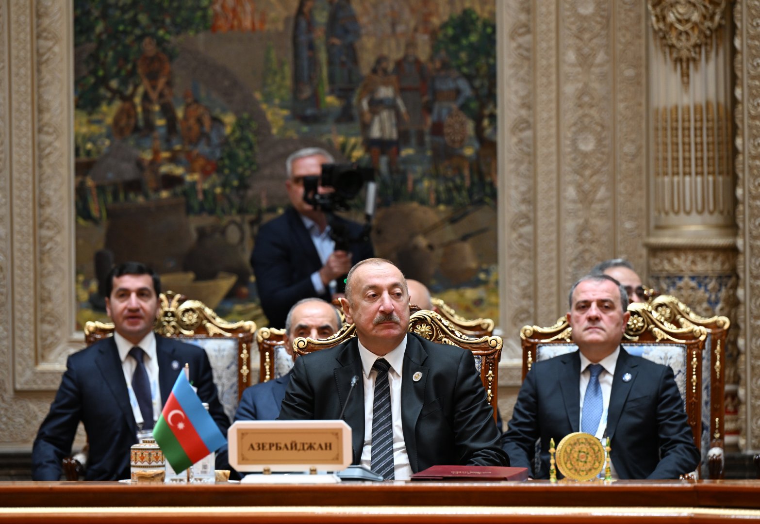 President Ilham Aliyev attends CIS Council of Heads of State meeting in expanded format (PHOTO/VIDEO)