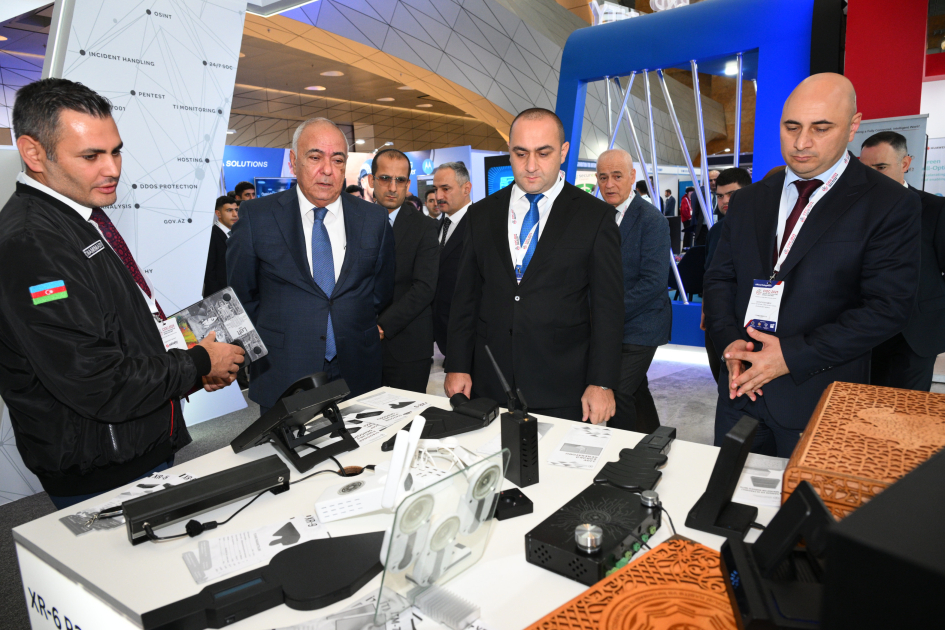 CIDC-2025 delegates explore frontlines of cybersecurity at exhibition in Baku (PHOTO)