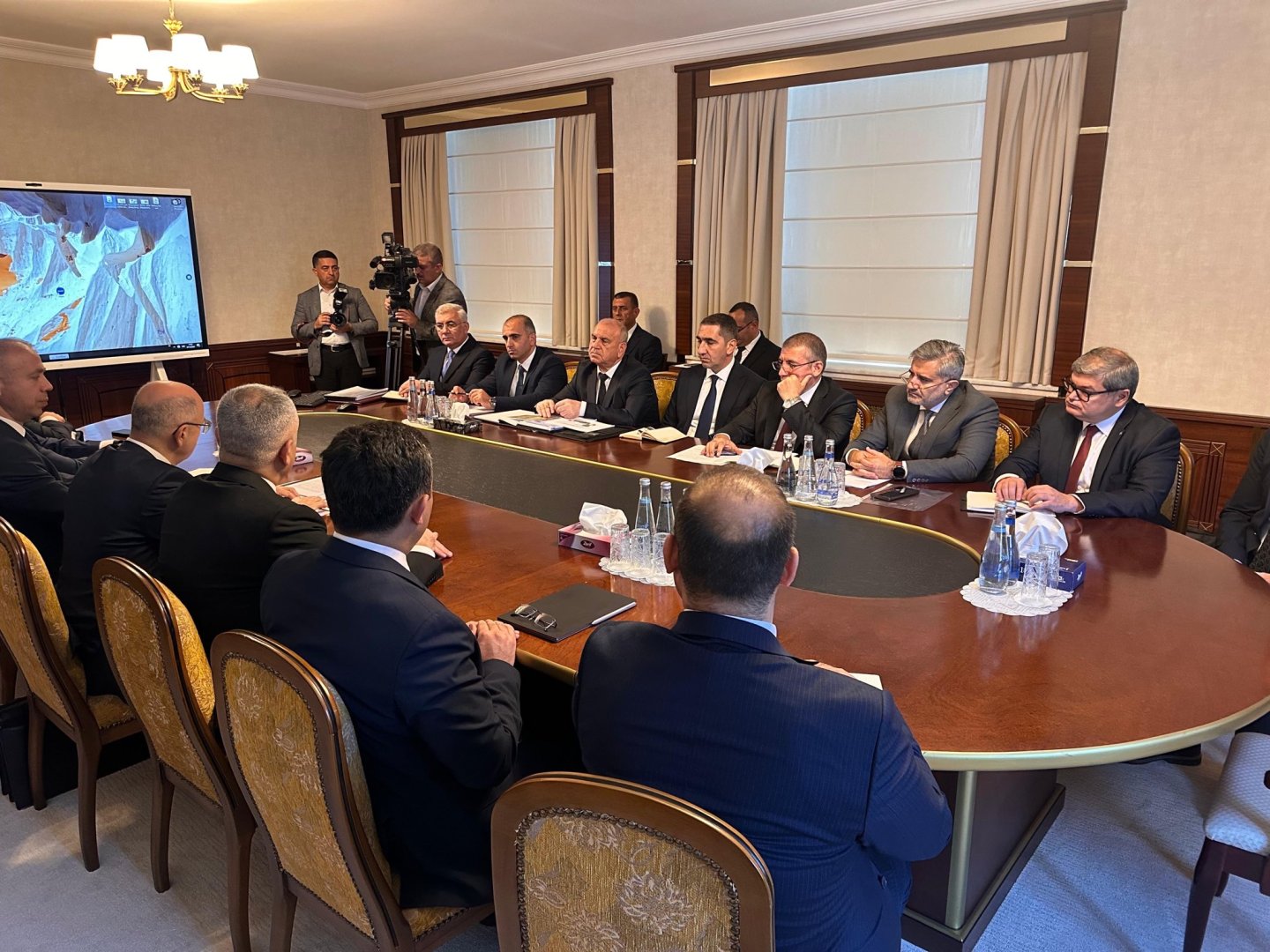 Azerbaijan discusses energy, export infrastructure development in its Nakhchivan (PHOTO)