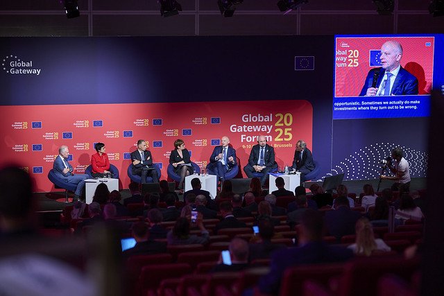 Azerbaijan puts transport and digital growth in spotlight at Global Gateway 2025
