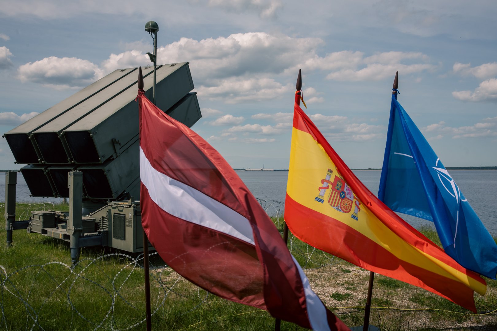 Latvian defense minister attends Spanish national day exhibition in Riga