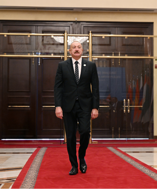 President Ilham Aliyev arrives at Palace of Nation in Dushanbe to participate in CIS Heads of State Council meeting (PHOTO/VIDEO)