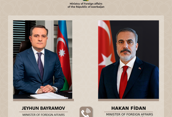 Azerbaijani, Turkish FMs brainstorm Middle East situation