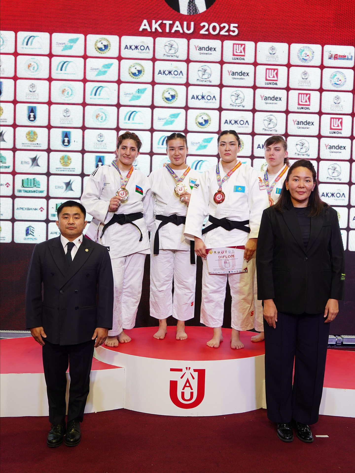 Azerbaijani judokas win 10 medals at international tournament (PHOTO)