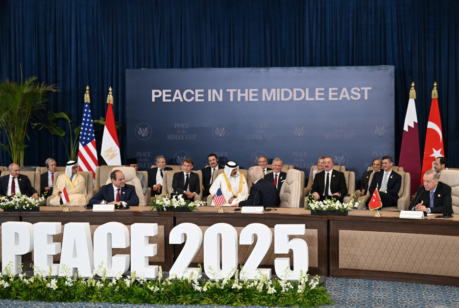 President Ilham Aliyev participates in Middle East Peace Summit (PHOTO/VIDEO)