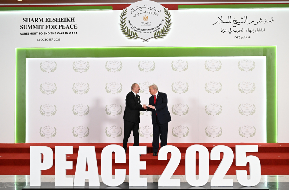 President Ilham Aliyev participates in Middle East Peace Summit (PHOTO/VIDEO)