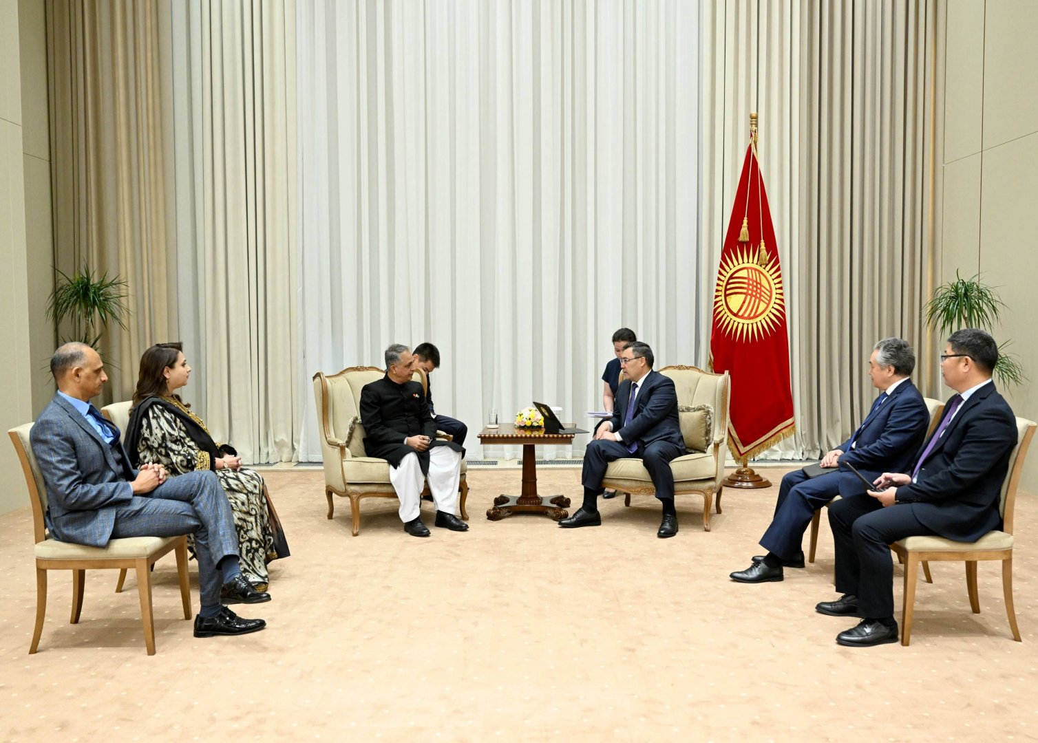 Kyrgyzstan and Pakistan set to strengthen ties in trade and energy
