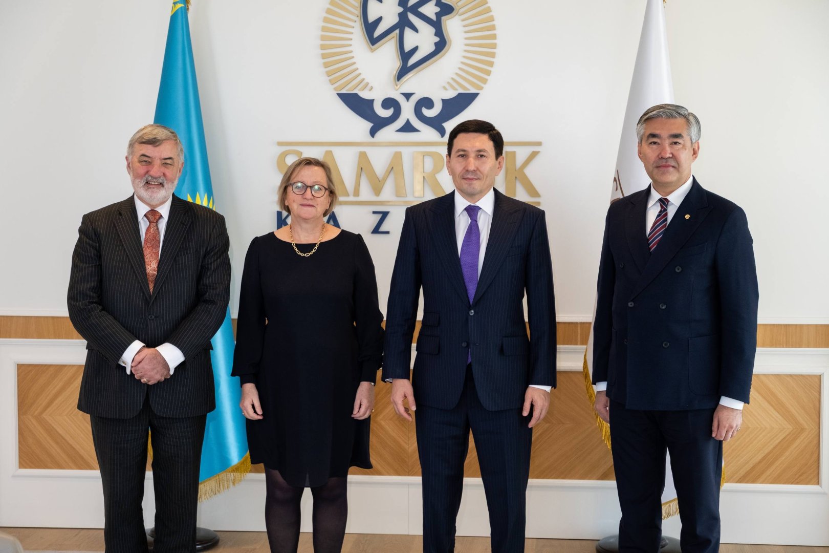 Kazakhstan's Samruk-Kazyna, UK discuss strengthening economic co-op