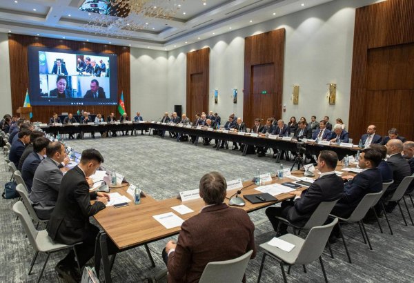 Azerbaijan, Kazakhstan set to launch electronic permit exchange for int'l road transport