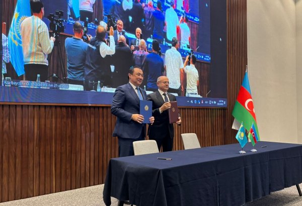 Azerbaijan-Kazakhstan inter-governmental commission signs meeting protocol