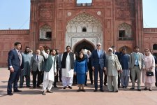 Azerbaijani and Turkish parliament speakers visit Pakistan's Lahore (PHOTO)