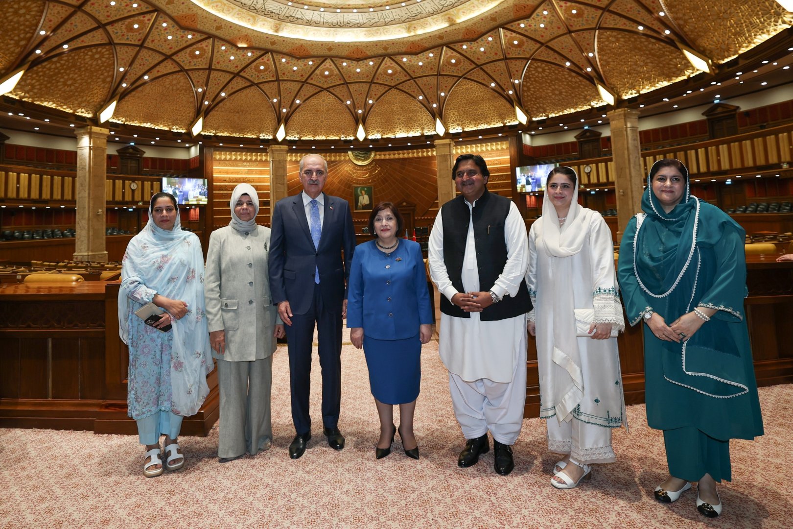 Azerbaijani and Turkish parliament speakers visit Pakistan's Lahore (PHOTO)