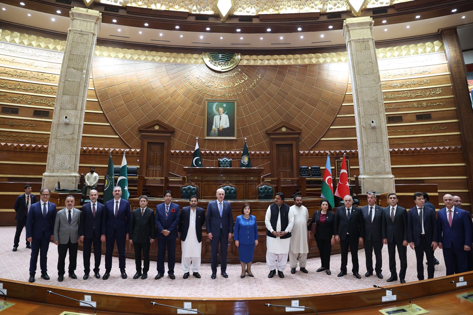 Azerbaijani and Turkish parliament speakers visit Pakistan's Lahore (PHOTO)