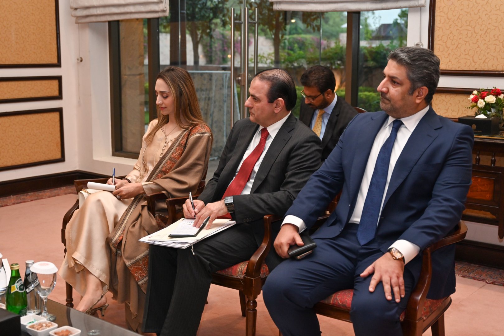 Speaker of Azerbaijani Parliament meets with chairman of Pakistan Senate (PHOTO)