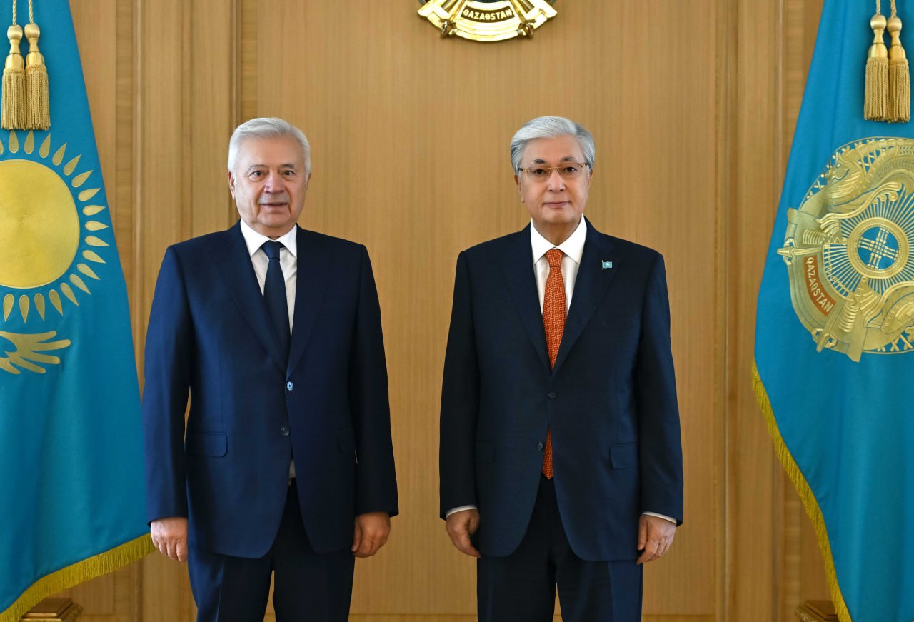 Kazakhstan, Lukoil discuss major oil field developments