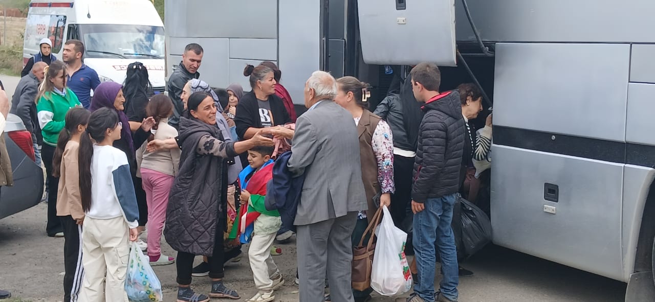 Azerbaijan hands over keys to next group of former IDPs in village of Shushakand (PHOTO)