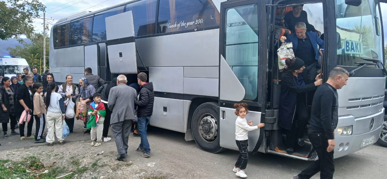 Azerbaijan hands over keys to next group of former IDPs in village of Shushakand (PHOTO)