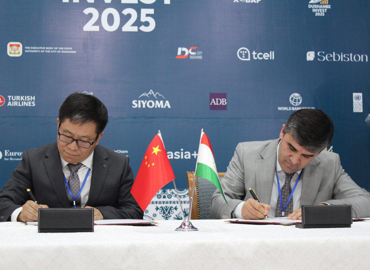 Tajikistan signs agreements to build 2 GW of solar power plants